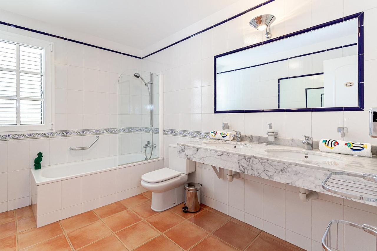 Stunning Villa With Breathtaking Ocean View Mogán エクステリア 写真