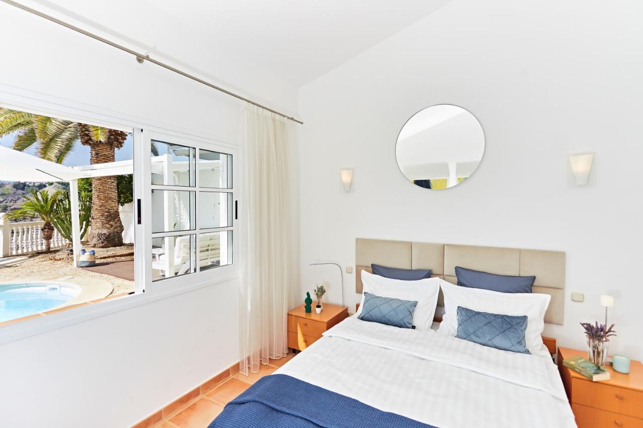 Stunning Villa With Breathtaking Ocean View Mogán エクステリア 写真